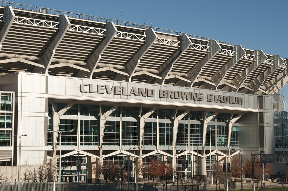 Cleveland Review, The Browns and the Indians Cleveland Review, The Browns and the Indians
