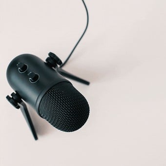 Apple, Streaming, Youtube, Audio Waves