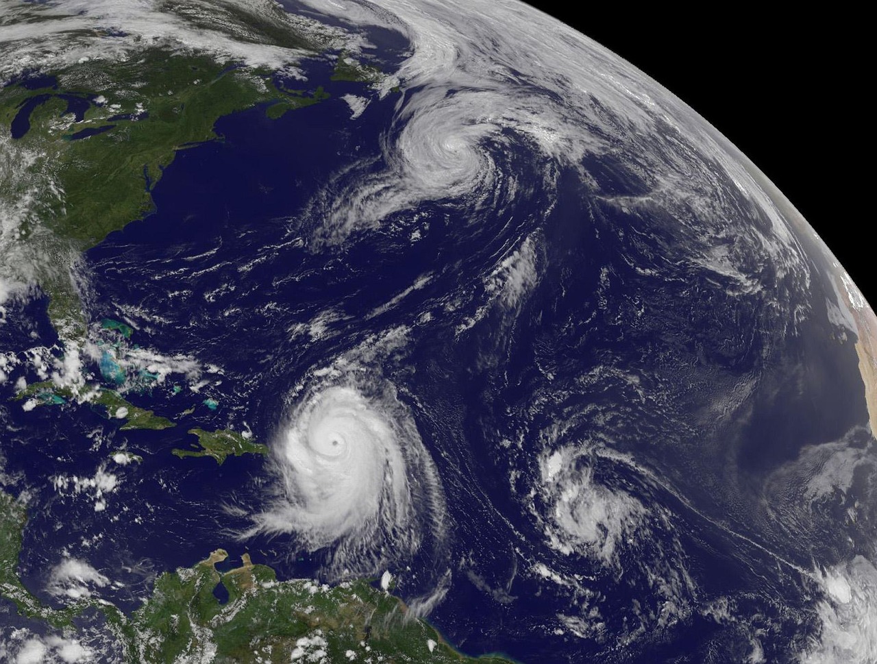 探索未知的宇宙，地球游戲