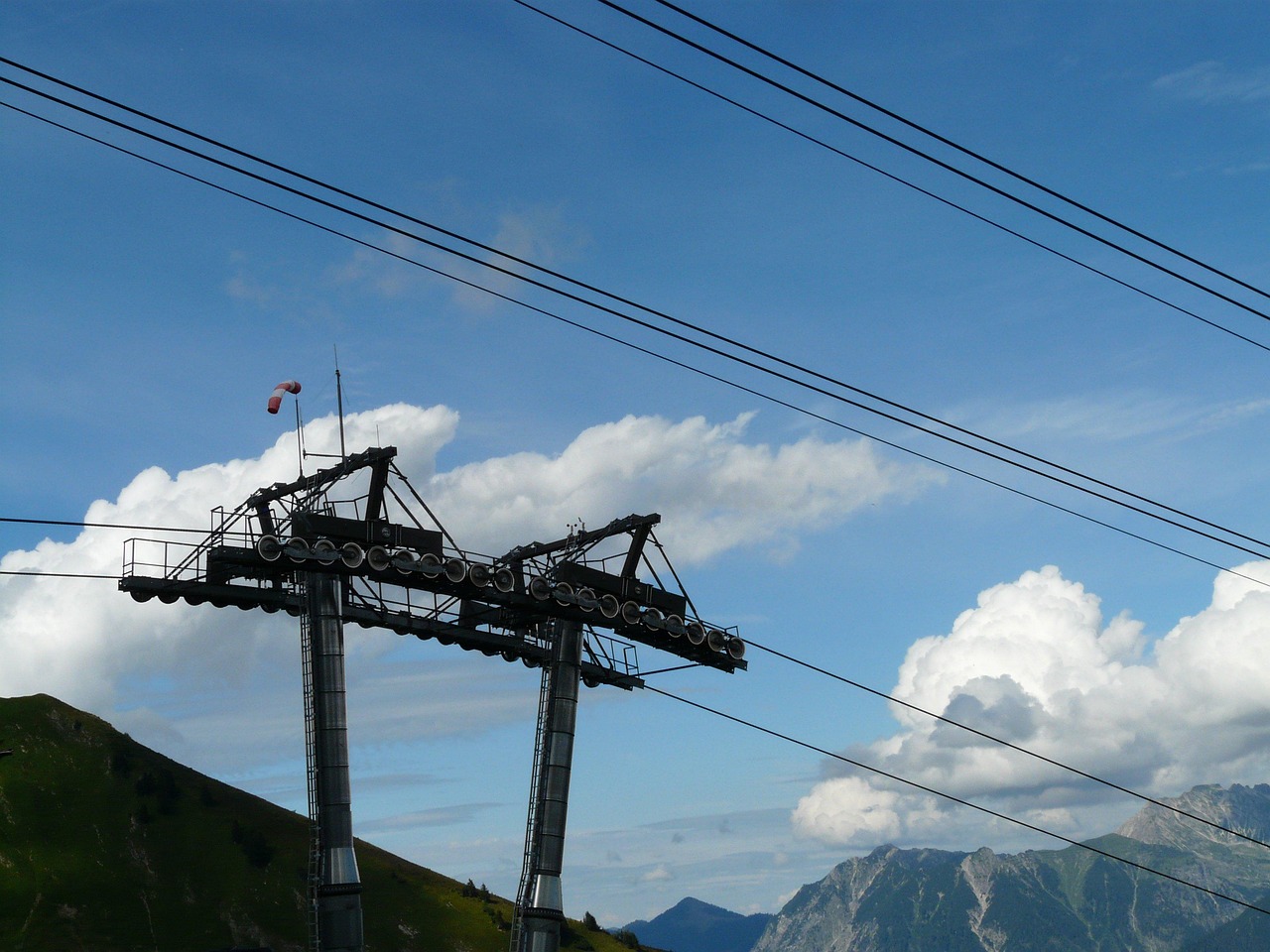 Chairlift - free online jigsaw puzzle photo