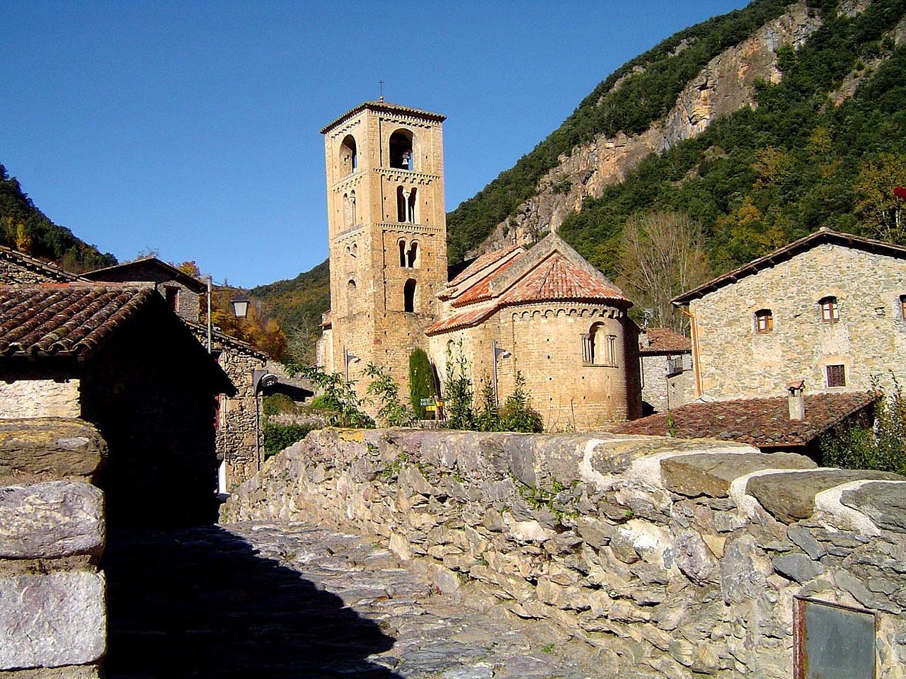 Church - free online jigsaw puzzle photo