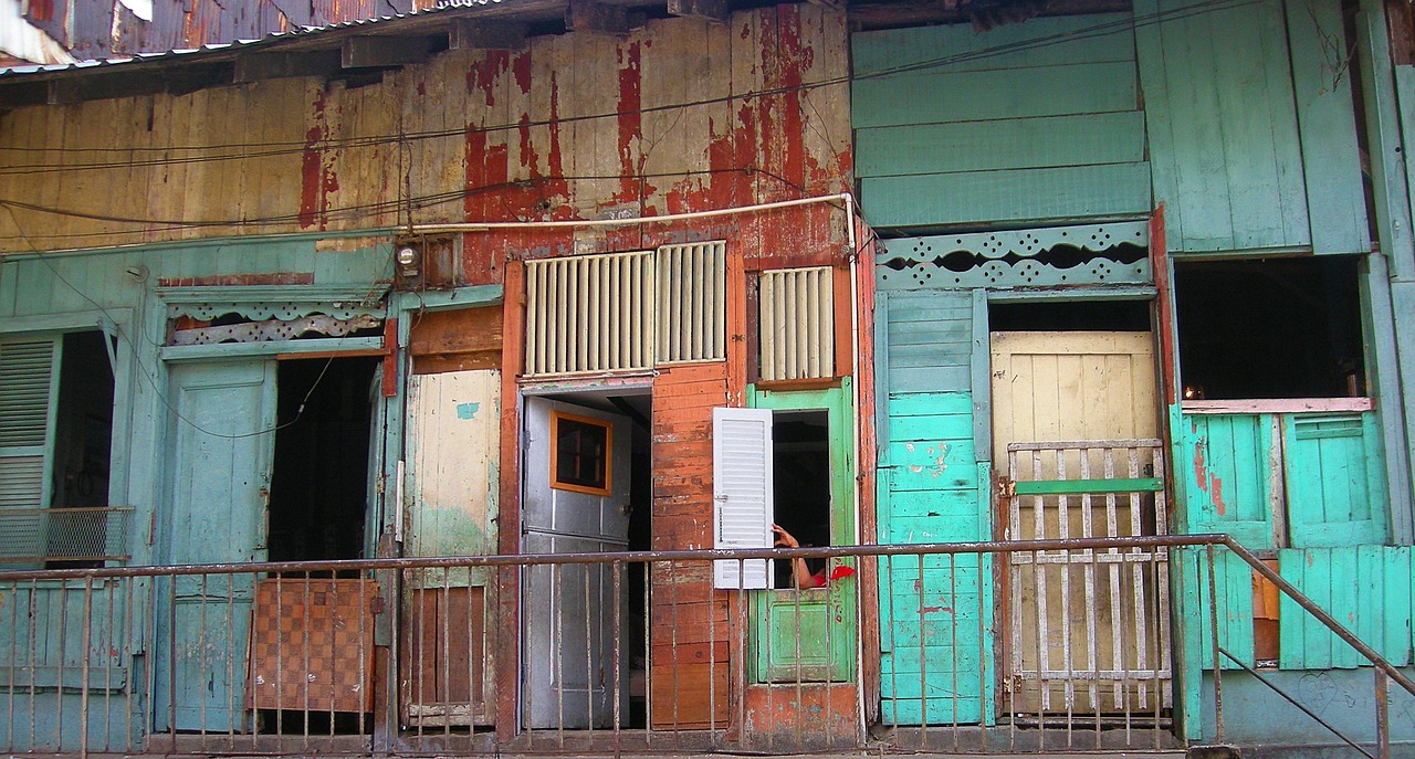 Street - free online jigsaw puzzle photo