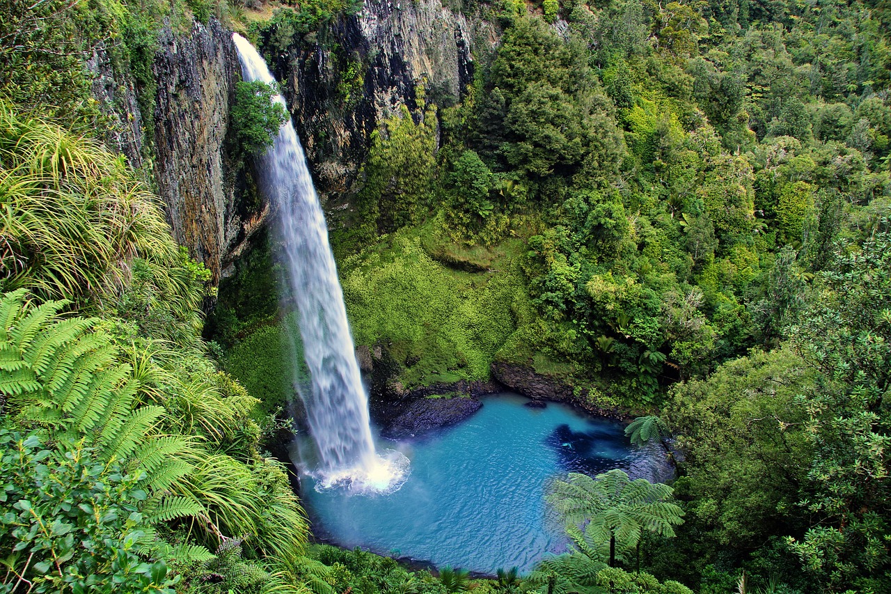 Bridal Veil Fall - free online jigsaw puzzle photo