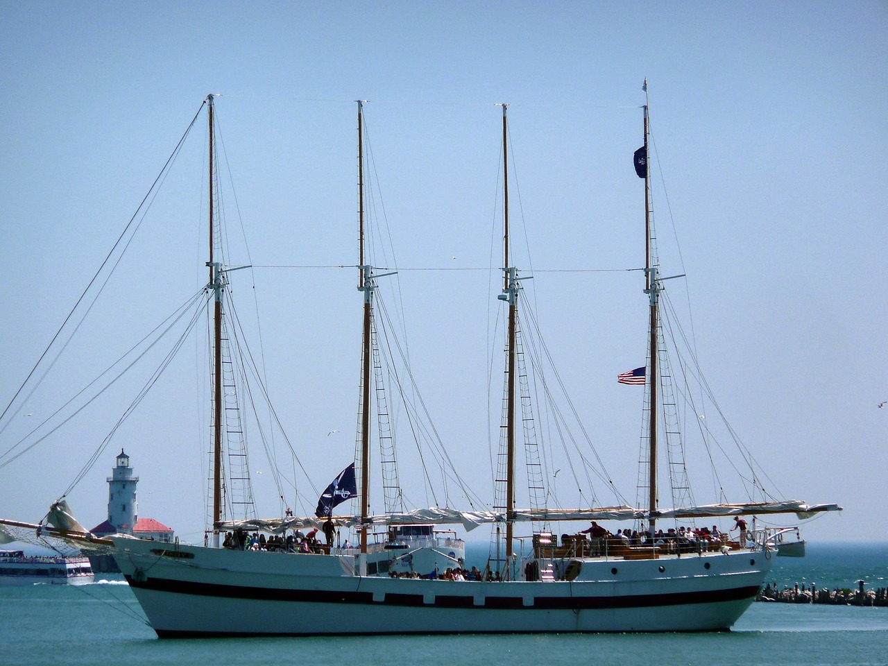 Sailing - free online jigsaw puzzle photo