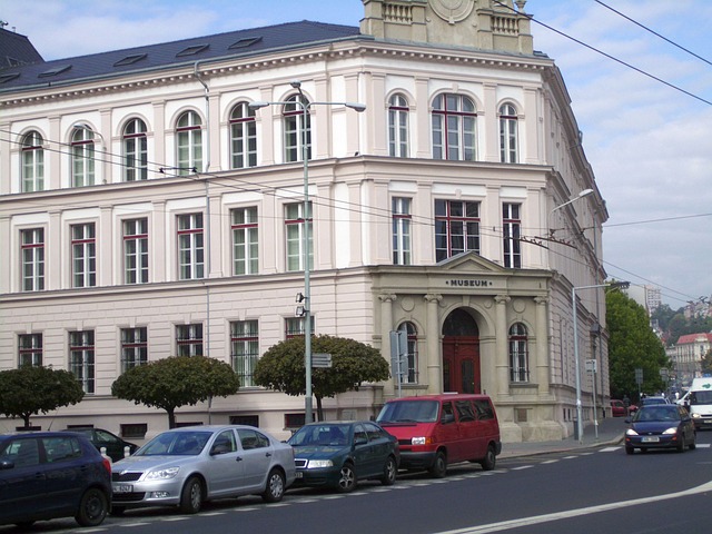Free Museum Building photo and picture