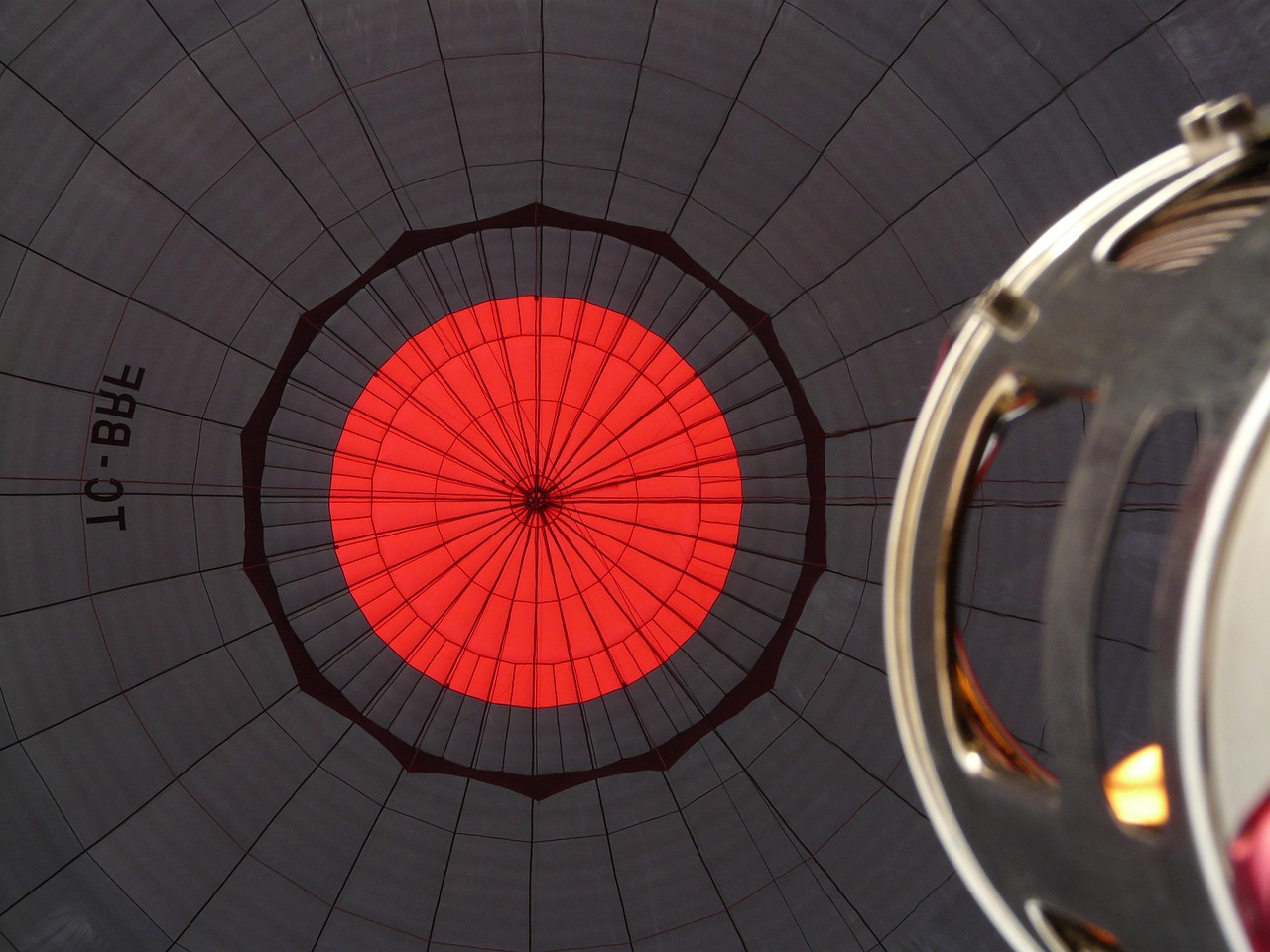 Balloon Envelope - free online jigsaw puzzle photo