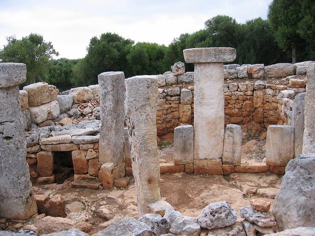 Free Stones Menorca photo and picture