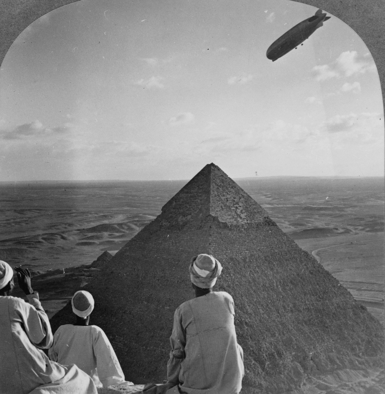 Pyramids Giza Graf Zeppelin - Free photo on Pixabay - Pixabay