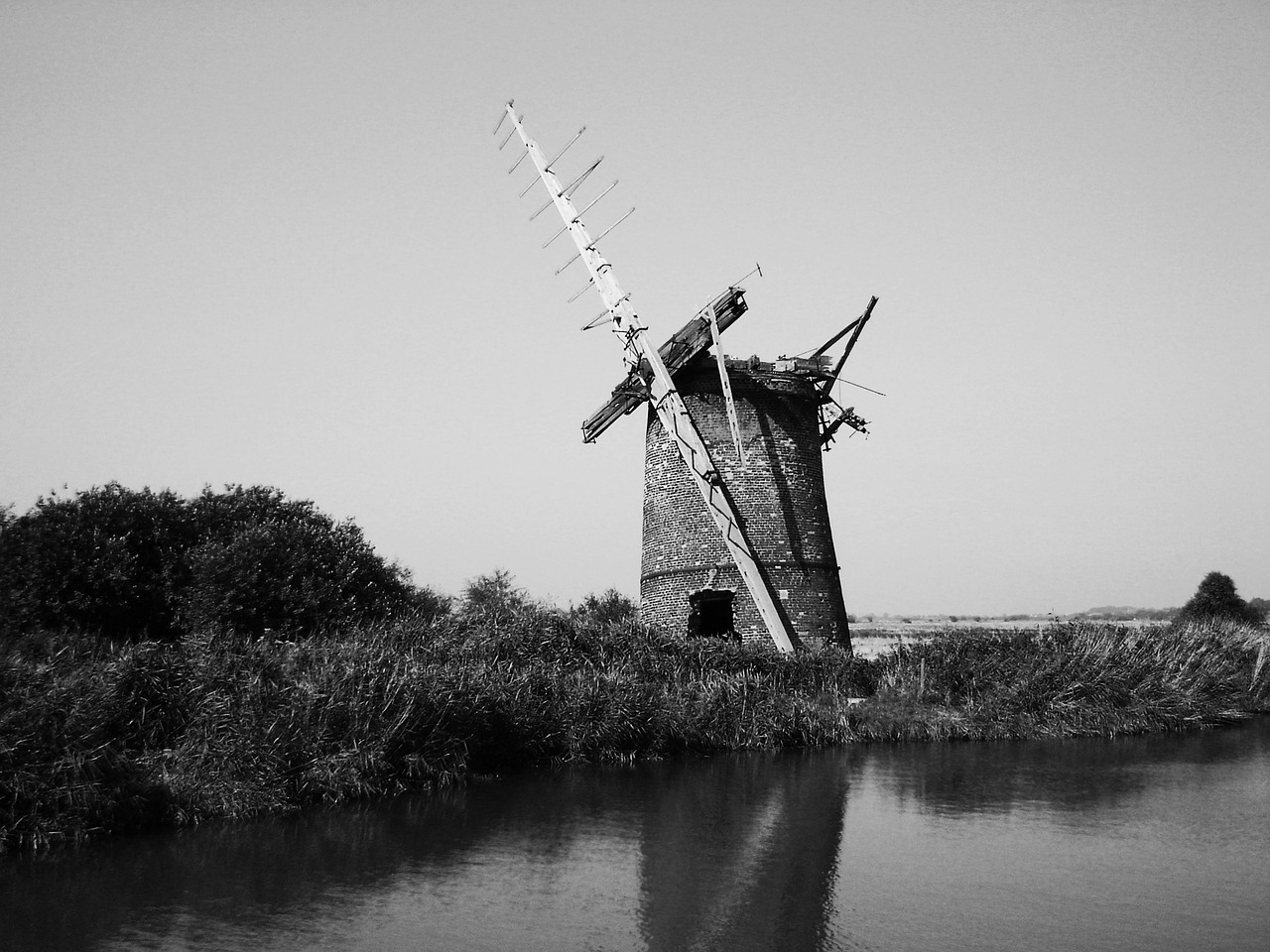 Windmill - free online jigsaw puzzle photo