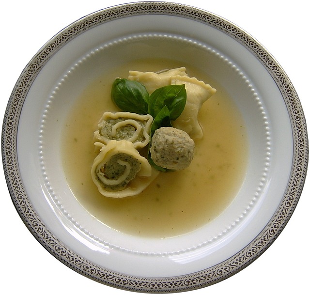 Перепелиный бульон не только вкусен, но и полезен. Употребление его в различных вариантах способствует поддержанию здоровья и благополучия.