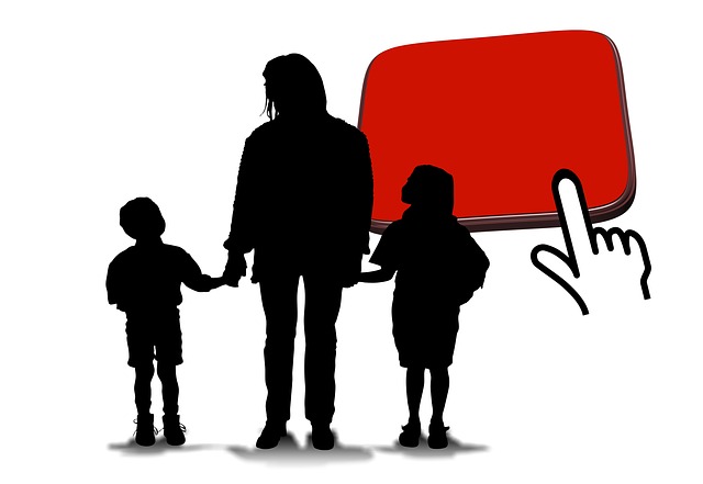 Free family mother children illustration