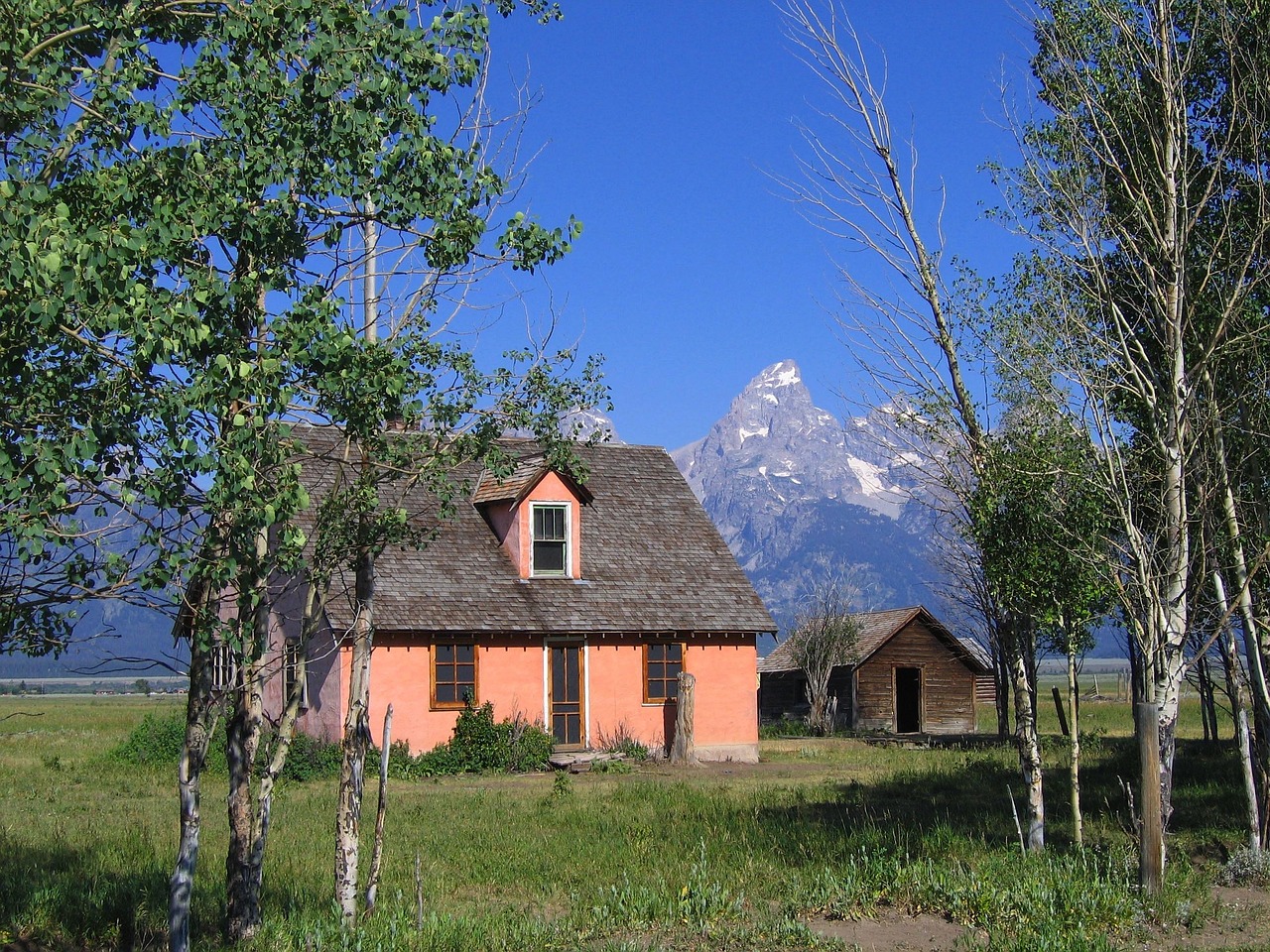 House - free online jigsaw puzzle photo