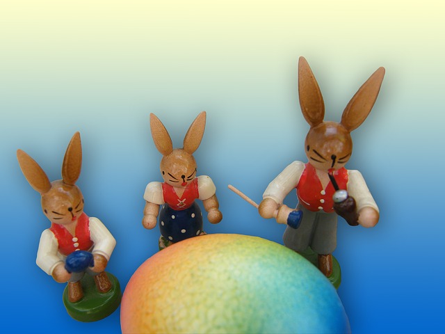 Free easter bunny ratags easter illustration