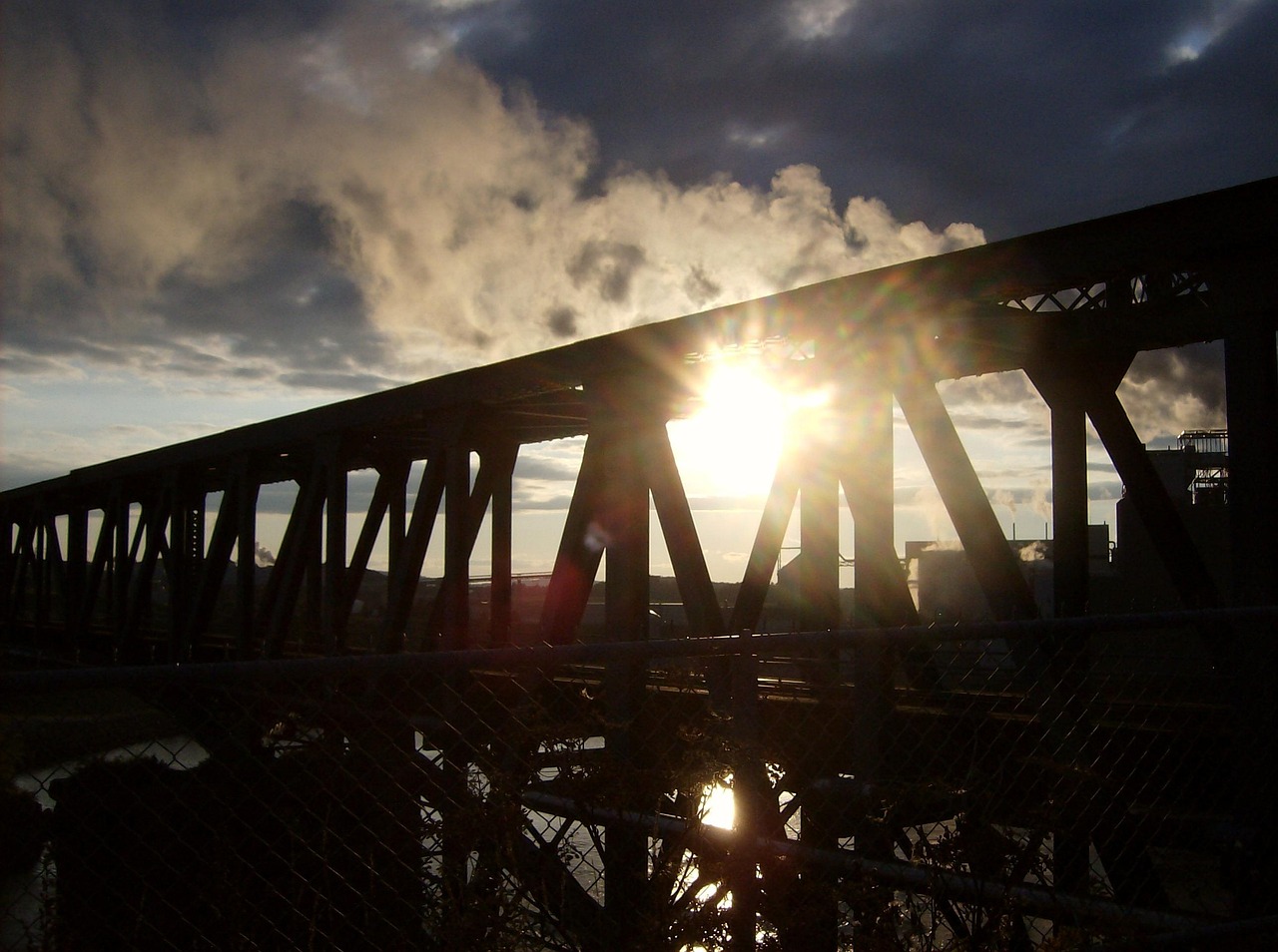 Bridge - free online jigsaw puzzle photo
