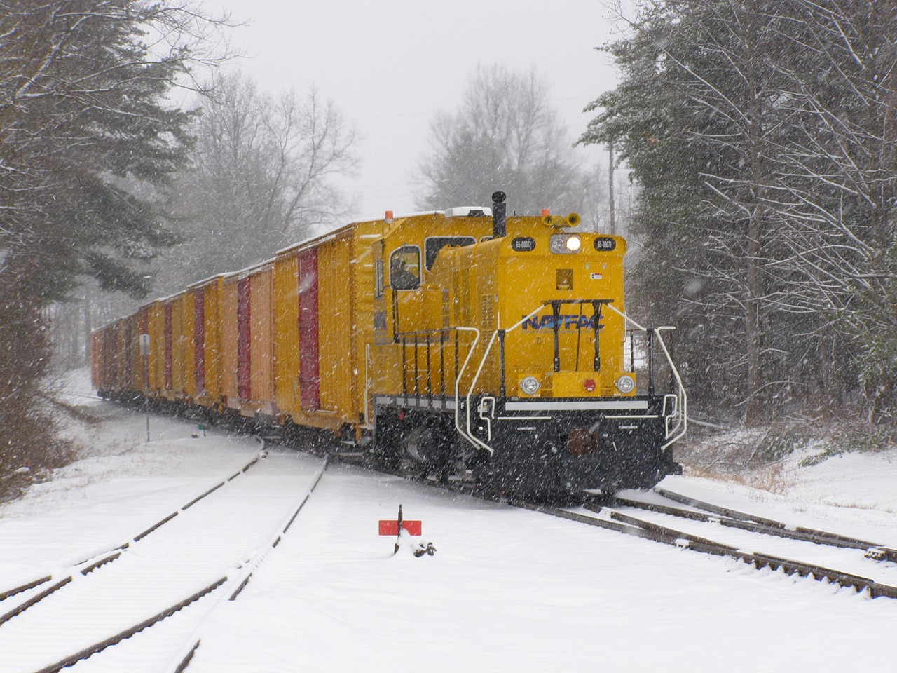 Train - free online jigsaw puzzle photo