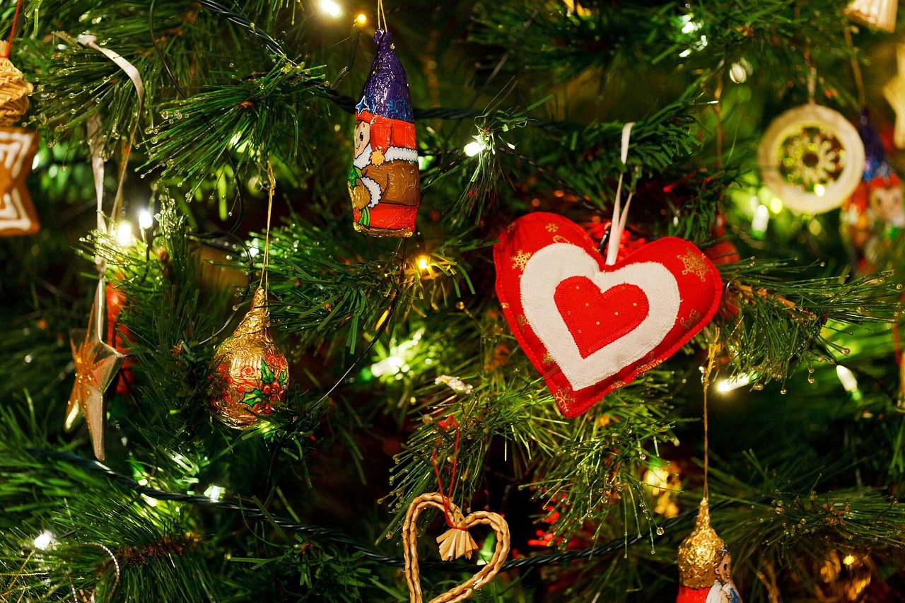 Christmas Tree Celebration - Free photo on Pixabay - Pixabay