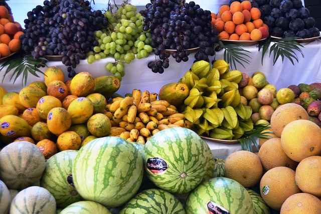 Fruit, Markt