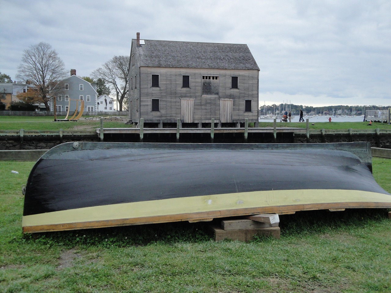 Boat - free online jigsaw puzzle photo