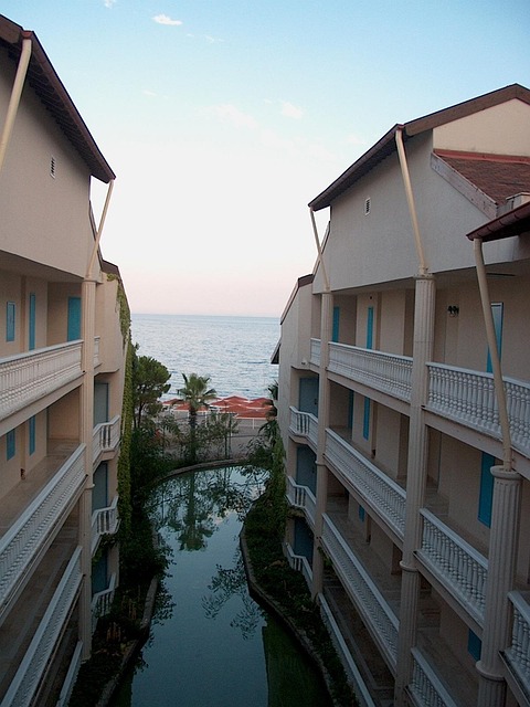 Free Vacations Hotel photo and picture