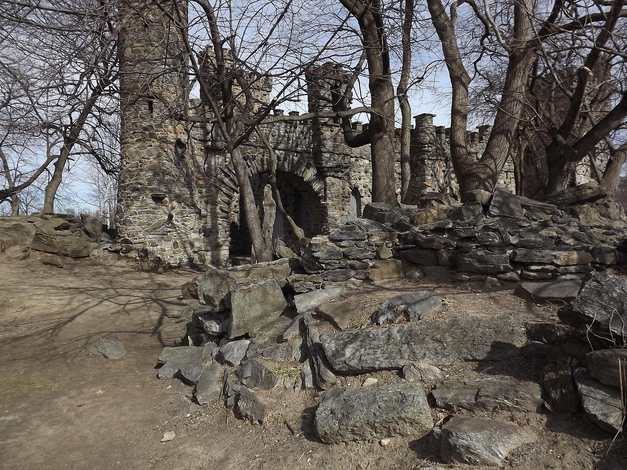 Ruins - free online jigsaw puzzle photo