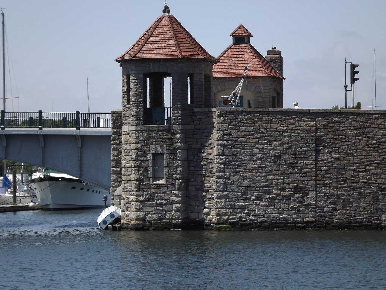 Drawbridge - free online jigsaw puzzle photo
