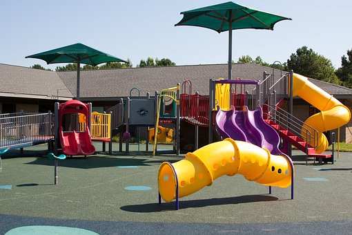 Playground, Swing, Diapositiva