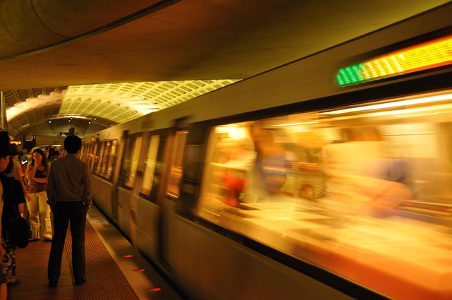 Subterraneo, Movimiento, Tráfico