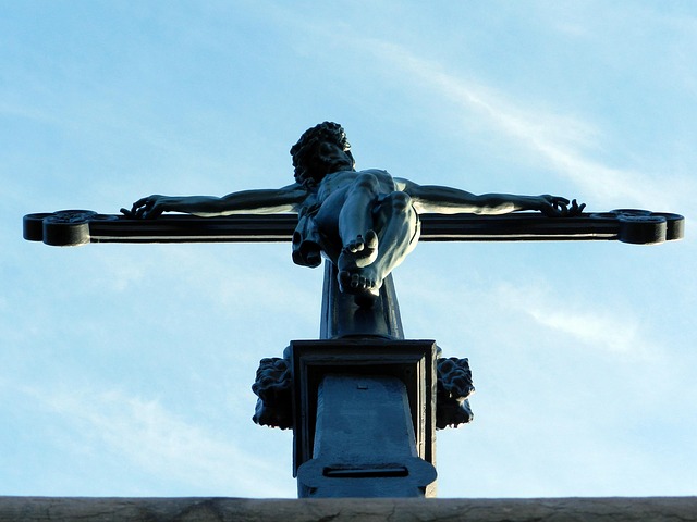 Free Christ Cruz photo and picture