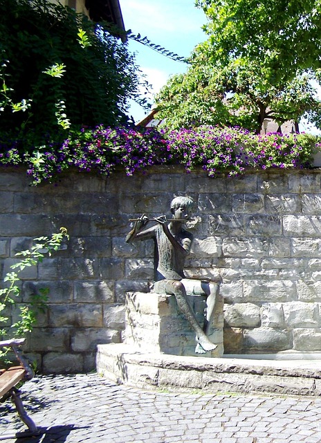 Free Sculpture Statue photo and picture