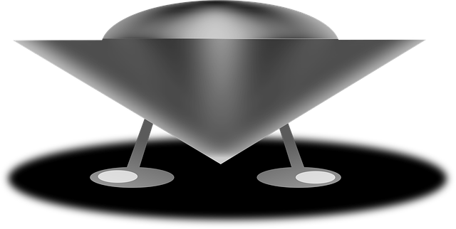 Free ufo flying saucer flying disc illustration