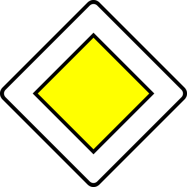 Free priority road traffic sign sign vector
