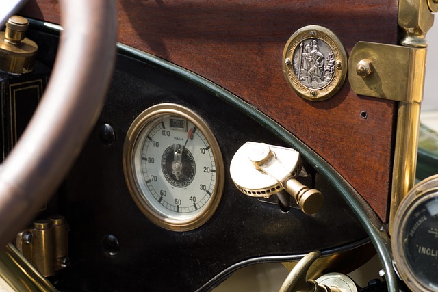 Free Automobile Antique Car photo and picture