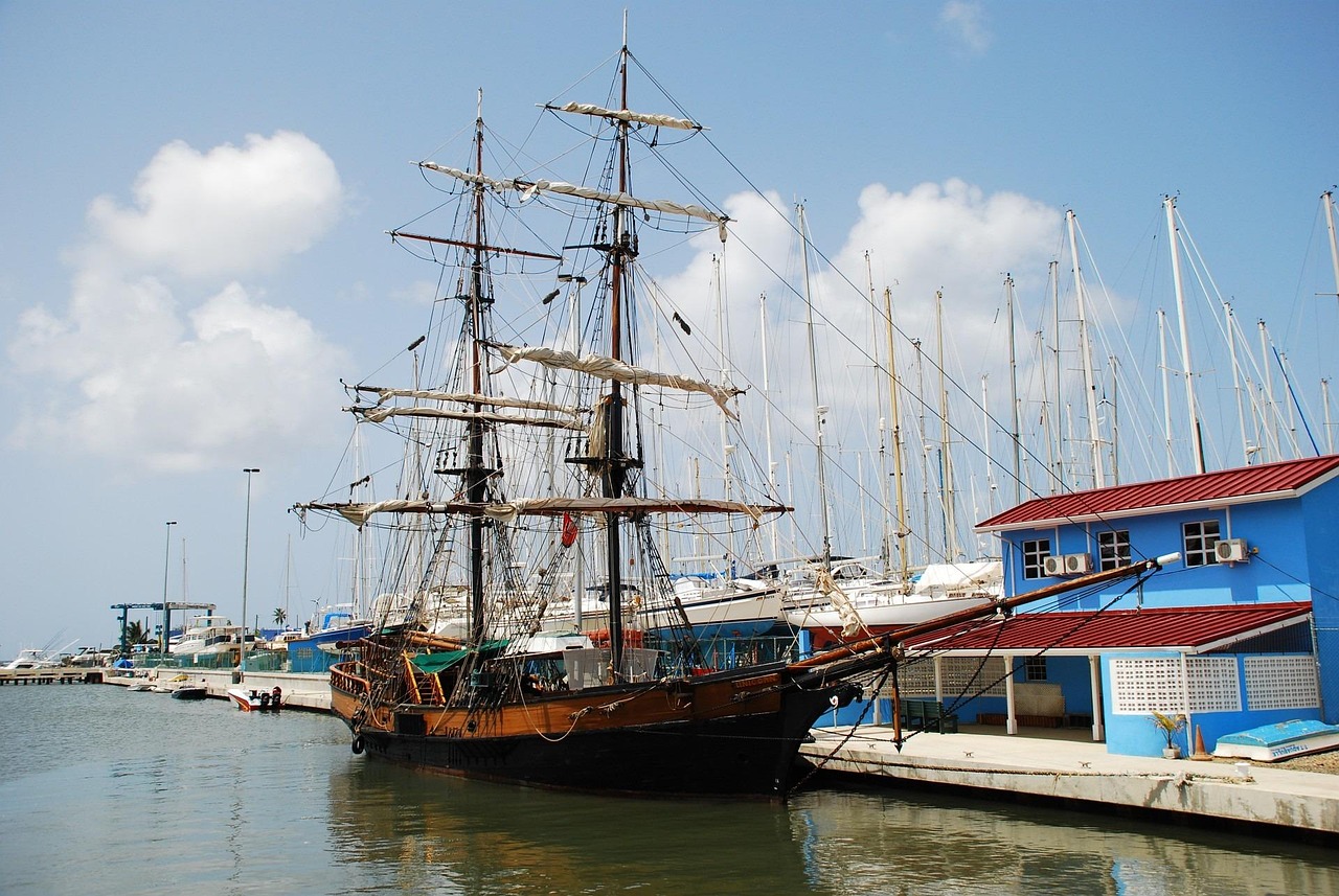 sailboat-ship-pirate-free-photo-on-pixabay