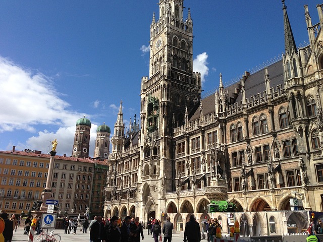 Free Munich Marienplatz photo and picture