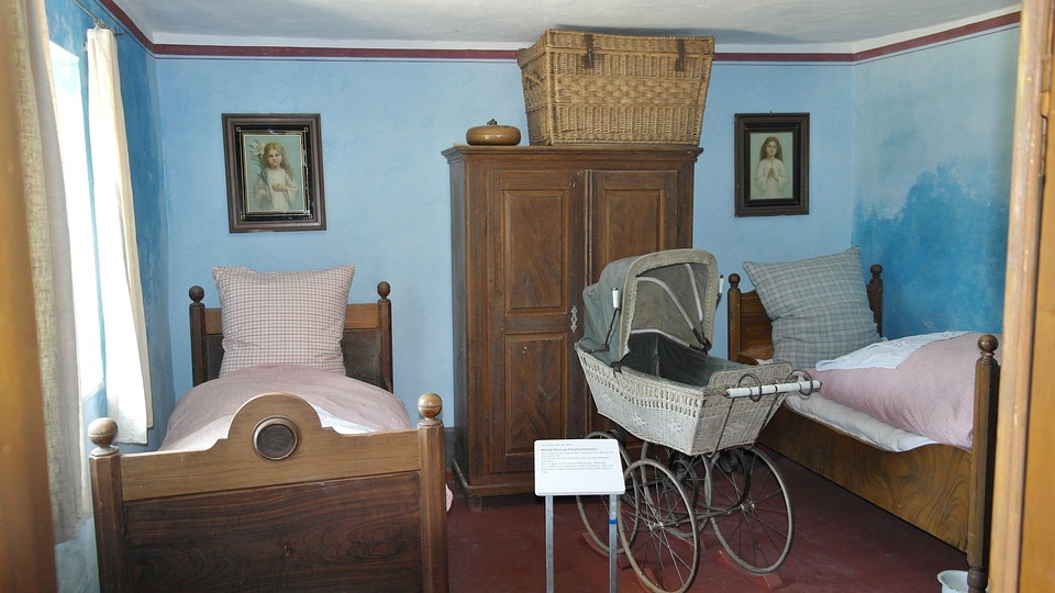 Kostenloses foto: bett, schlafzimmer, antik, schlafen ... Schlafzimmer bett ausrichtung