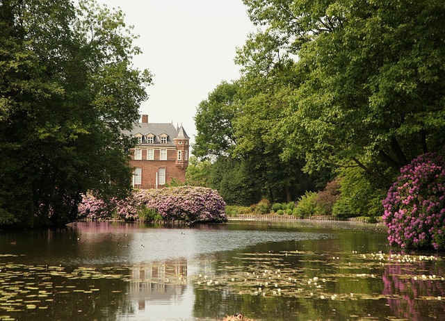 Free Moated Castle Anholt photo and picture
