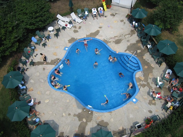 Free St Tremblant Pool photo and picture