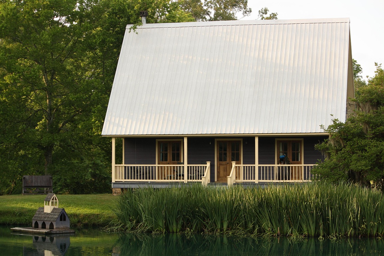 feature image of Hideaway, TX Real Estate: Understanding the Lake &amp; Golf Community Market