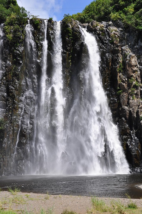 101+ Gambar Air Terjun Mengalir Terbaik 101+ Gambar Air Terjun Mengalir Terbaik
