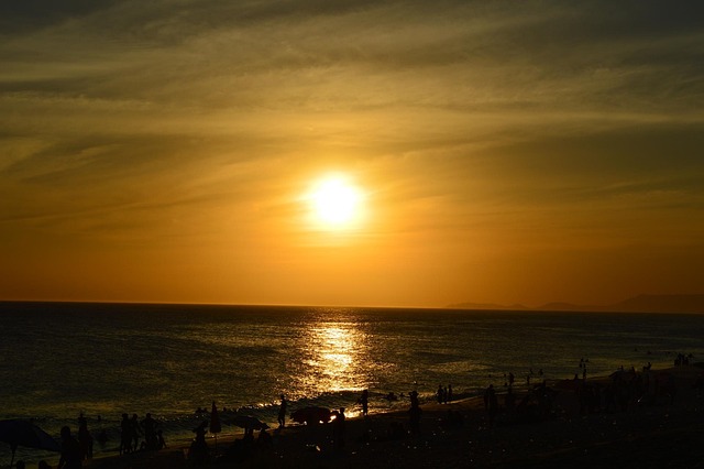 Saquarema expands EJA enrollments by 126% while Brazil sees decline in the modality