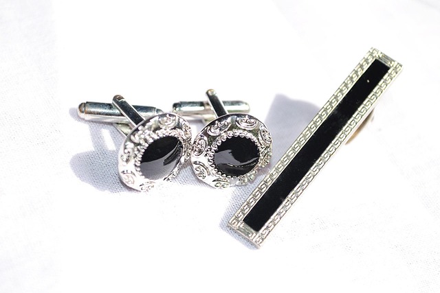 cufflinks, jewellery, silver, gold, precious, money, wealth, fashion, menswear, accessories, glossy, shine, metal, sri lanka, mawanella, ceylon, cufflinks, cufflinks, cufflinks, cufflinks, cufflinks
