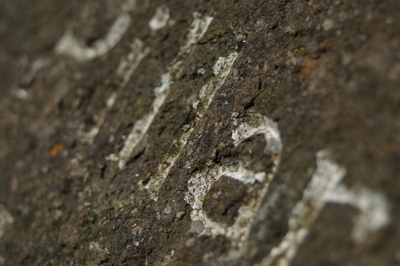 Skratch Stone Scratched Sign Stone - Free photo on Pixabay