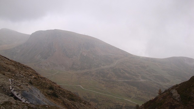 Free Mountains Fog photo and picture