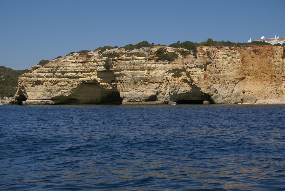 Tastes of the Algarve: Traditional Dishes You Must Try