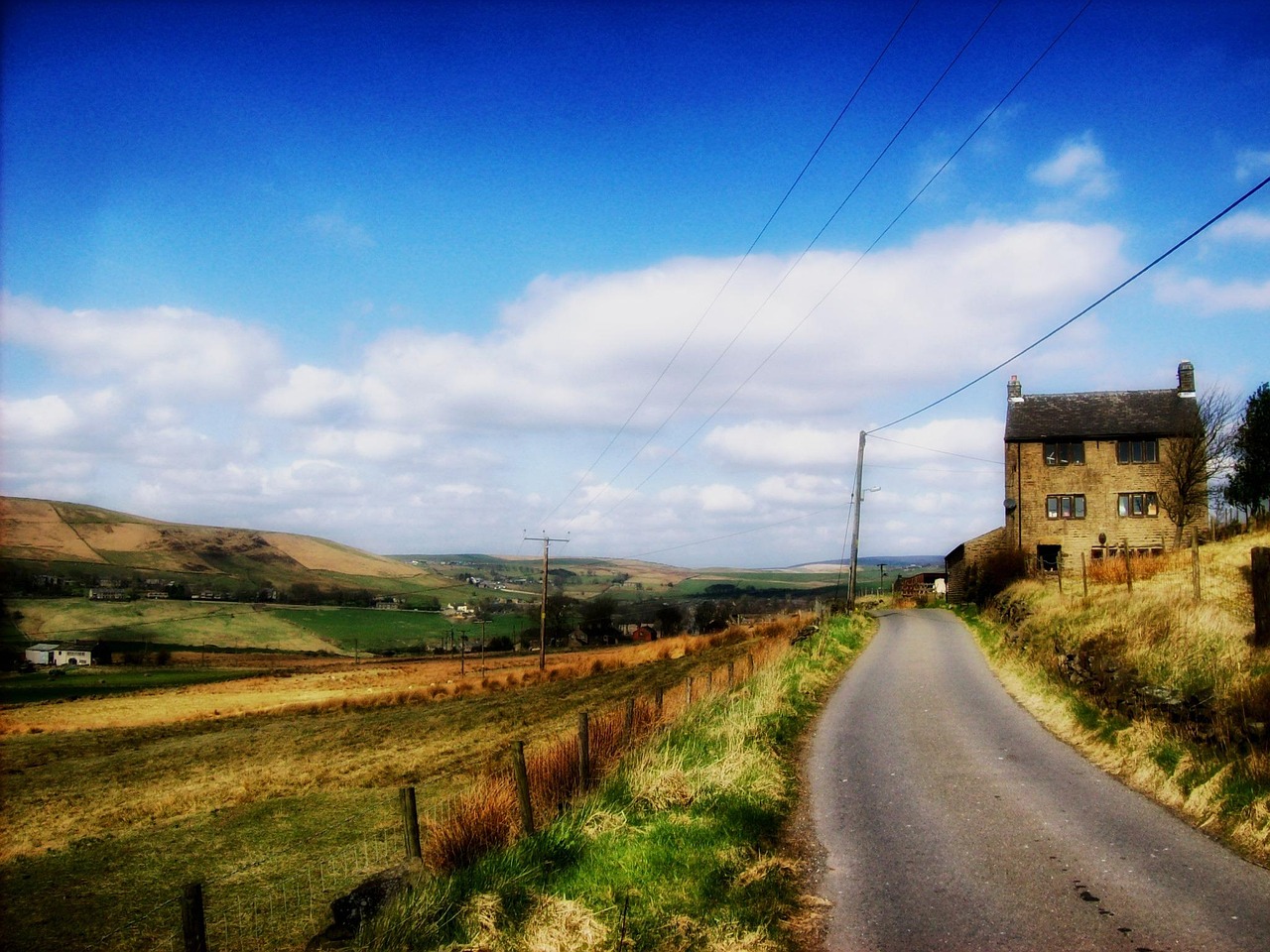 Saddleworth - free online jigsaw puzzle photo