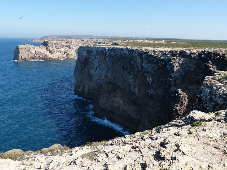 The Algarve’s Best Beaches: Your Ultimate Guide