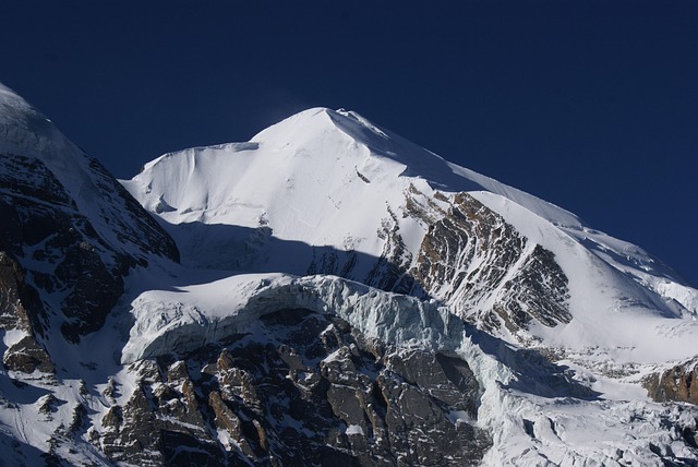 Free High Mountains Snow Mountains photo and picture