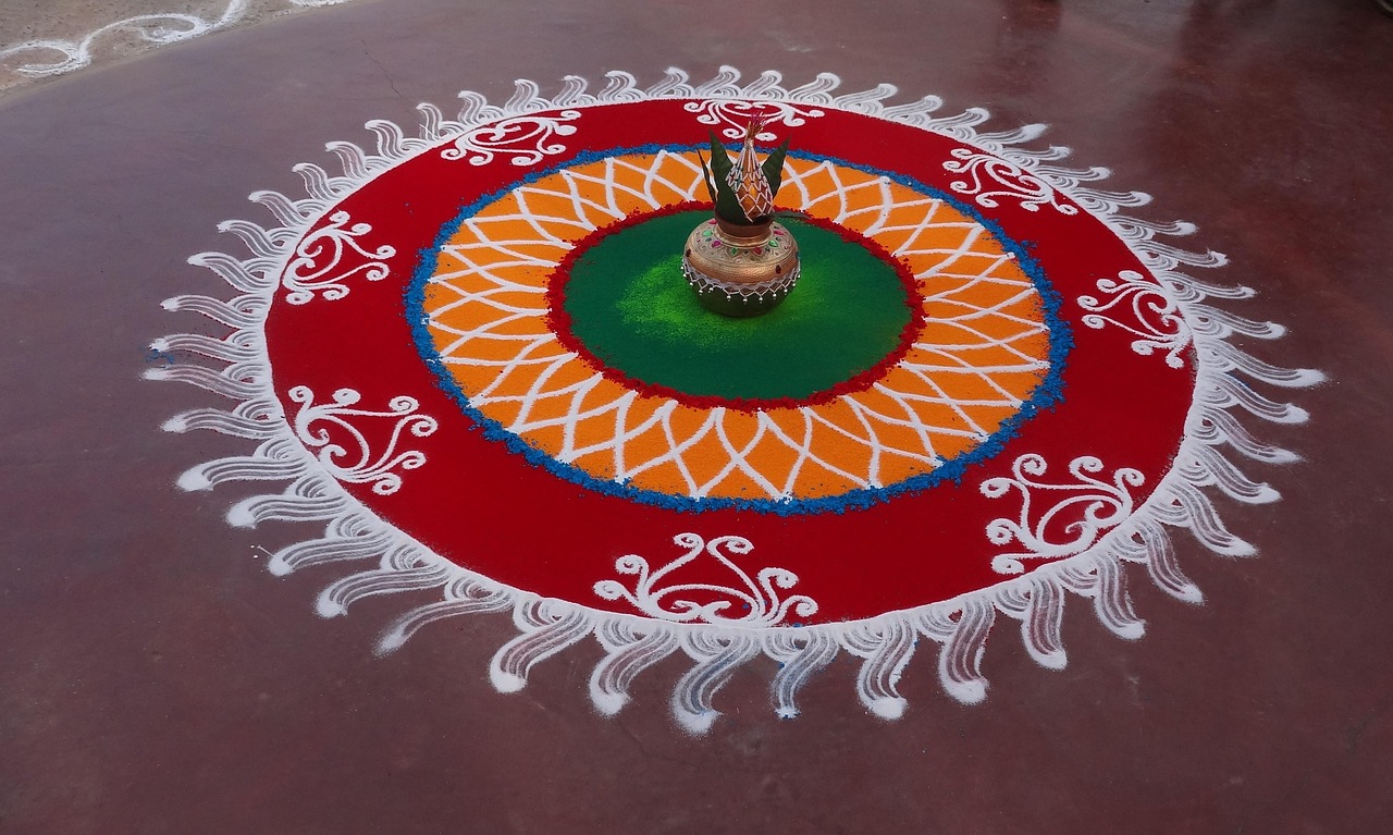 Woolen Mat Rangoli (लोकरी मॅट रांगोळी)
