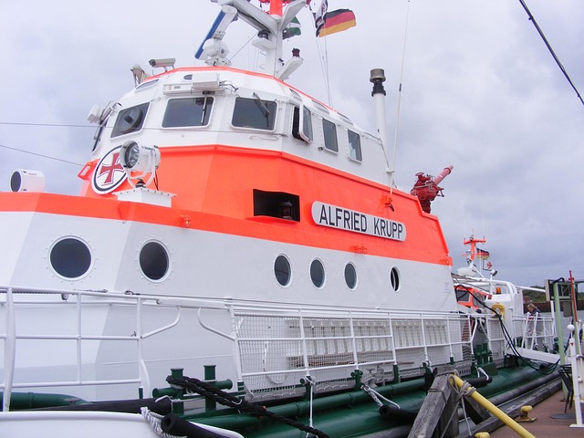 Salvamento Marítimo, Embarcacion