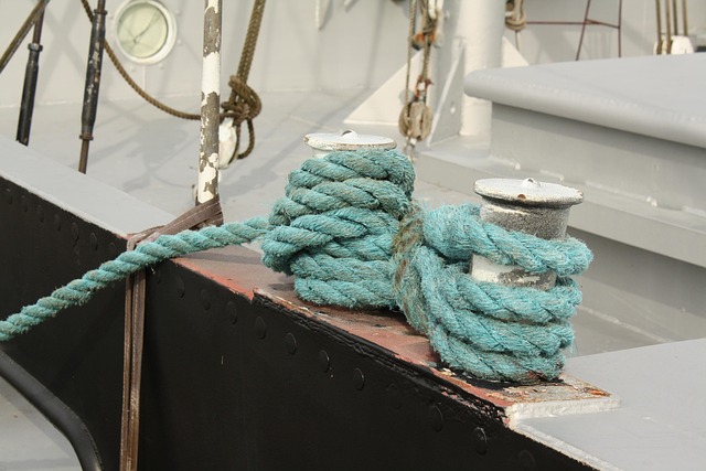 Free Ship Traffic Jam Cordage photo and picture